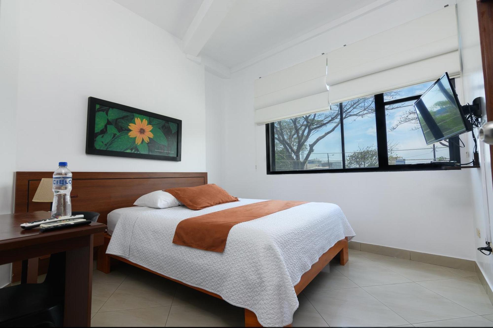 Hotel Castell Guayaquil Exterior foto