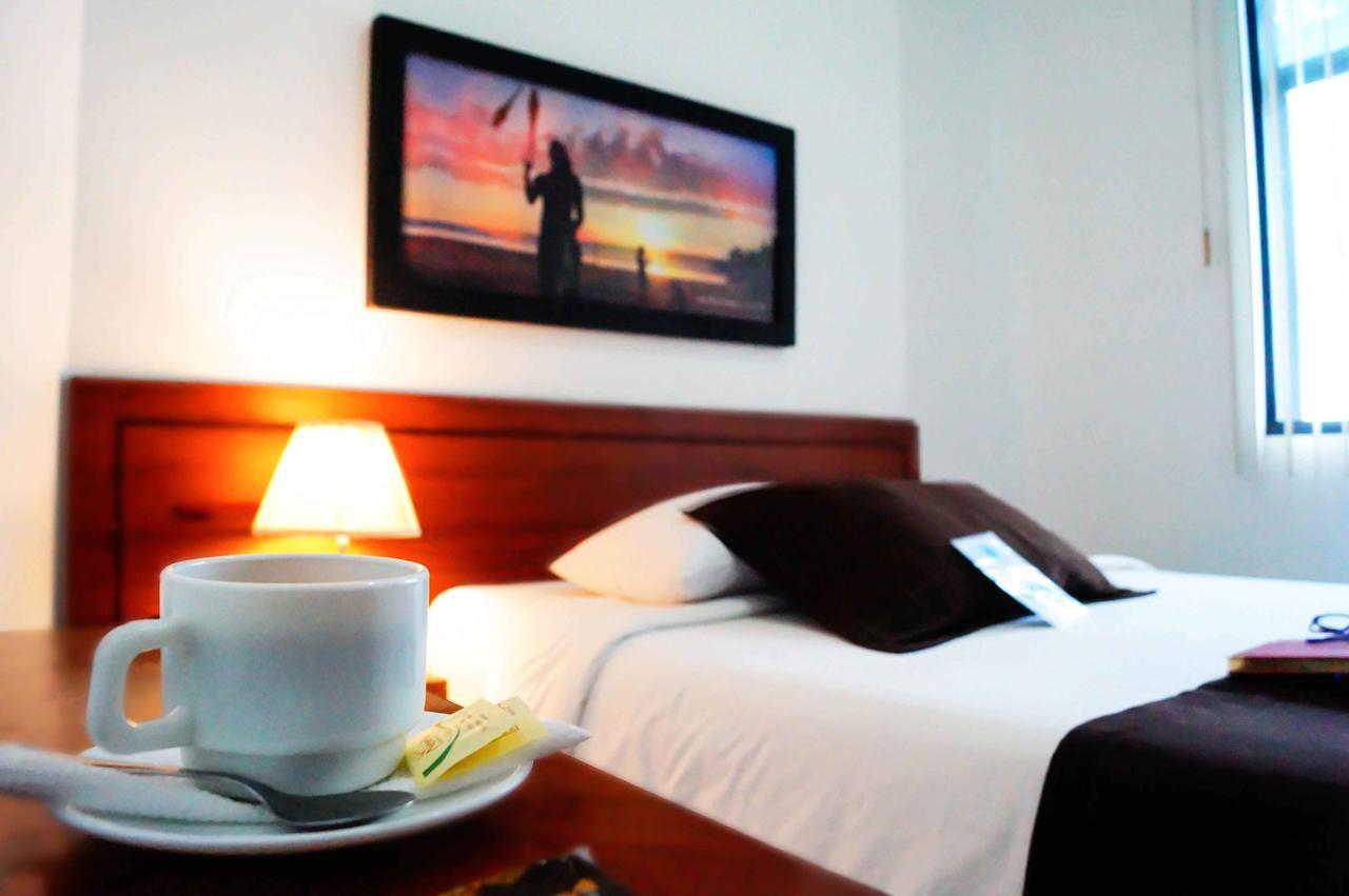 Hotel Castell Guayaquil Exterior foto