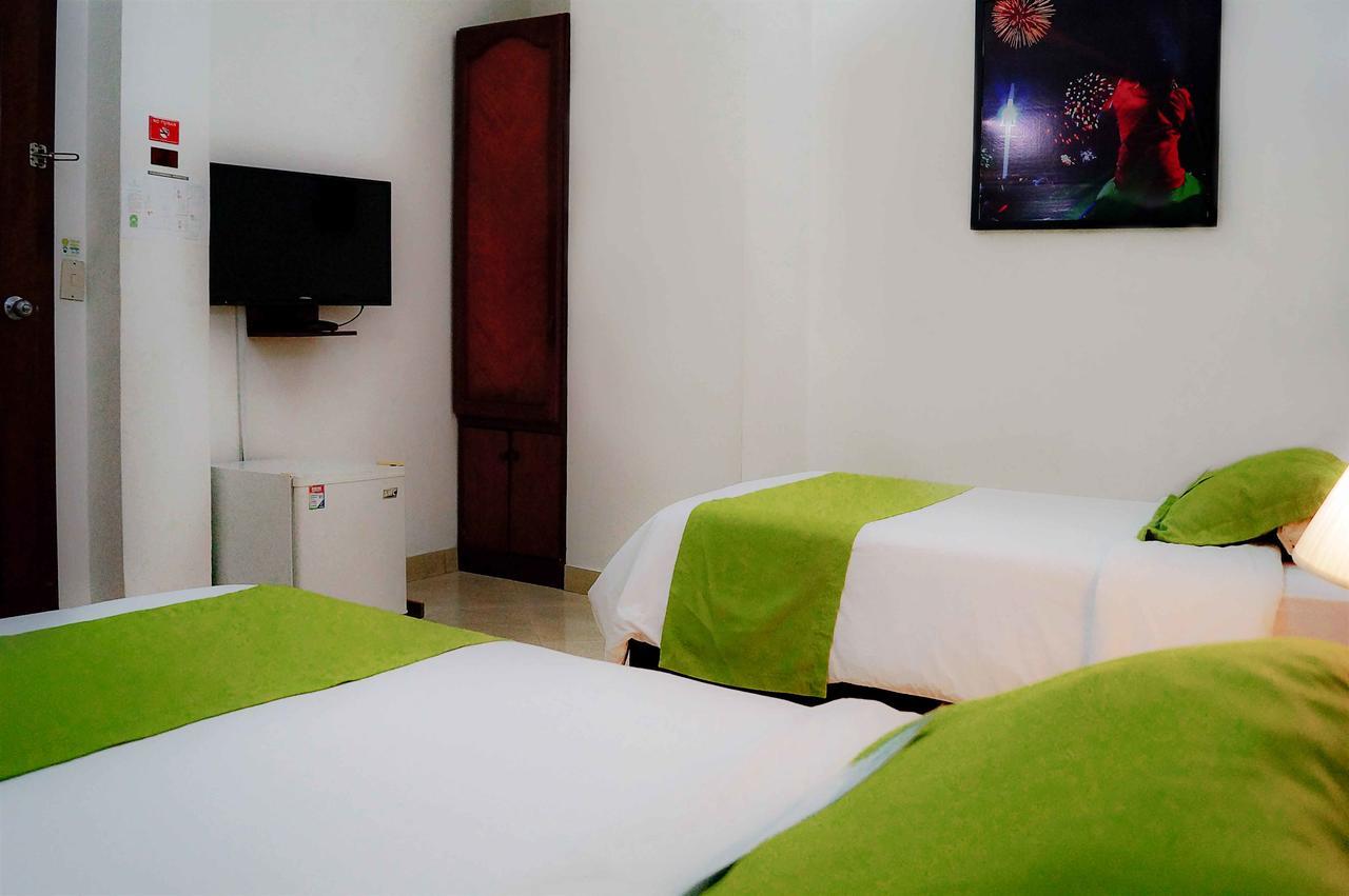 Hotel Castell Guayaquil Exterior foto