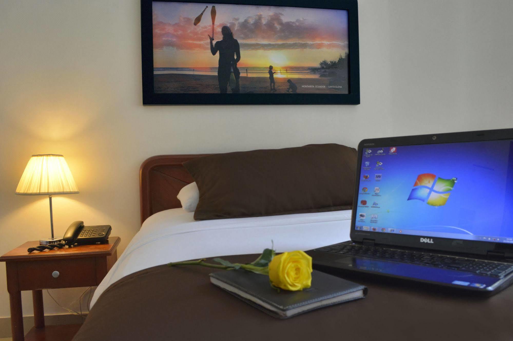 Hotel Castell Guayaquil Exterior foto