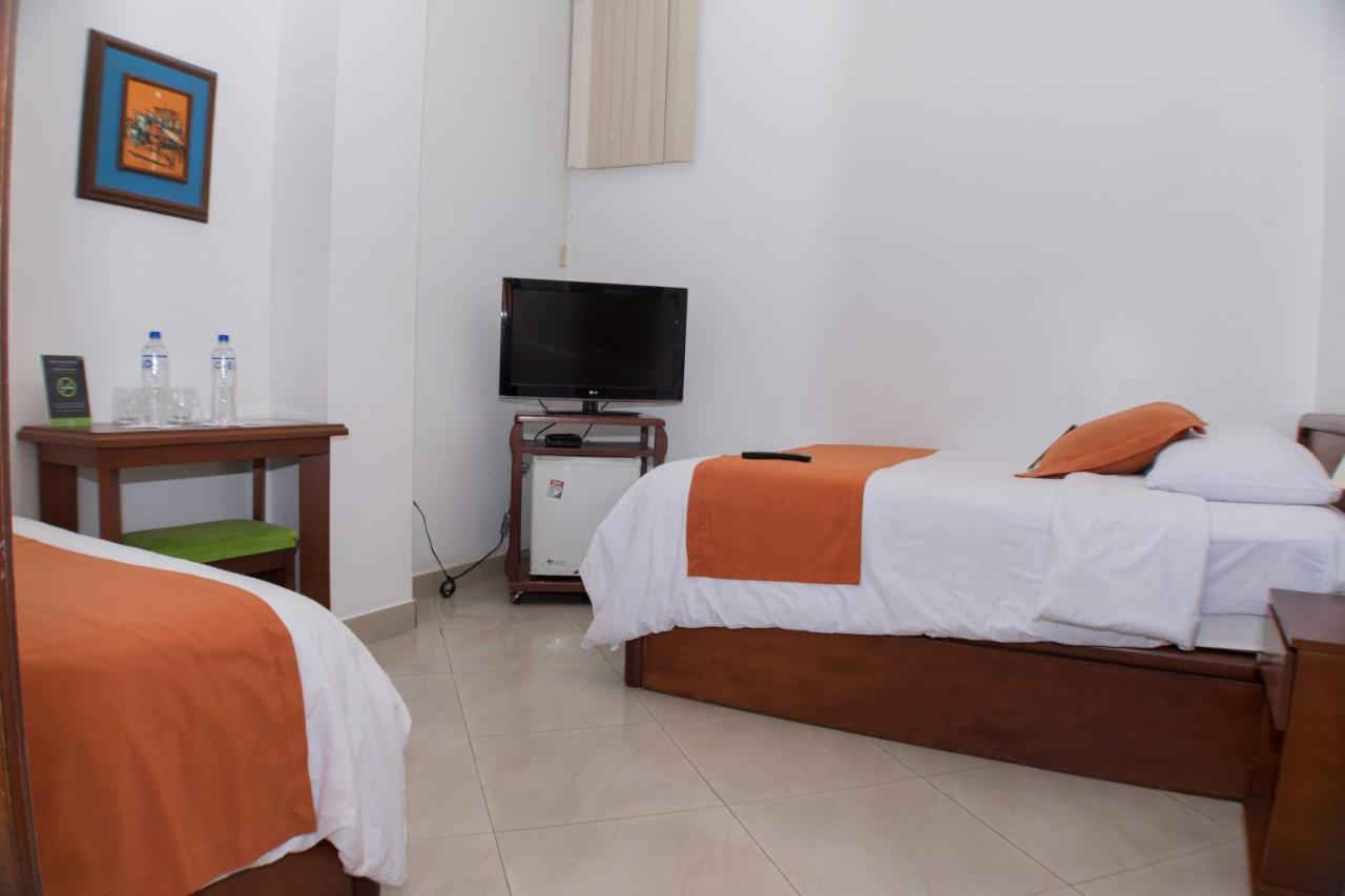 Hotel Castell Guayaquil Exterior foto
