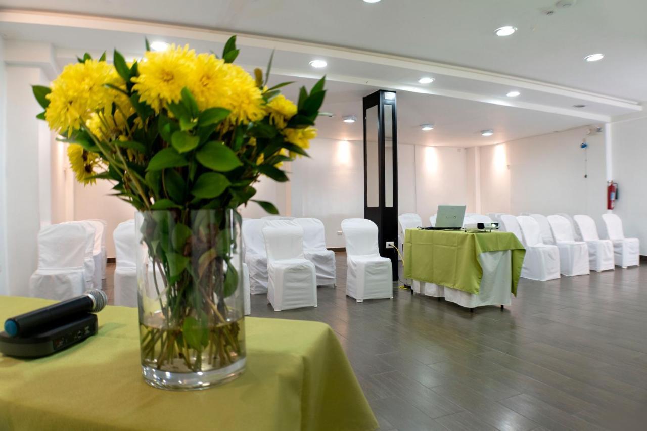 Hotel Castell Guayaquil Exterior foto