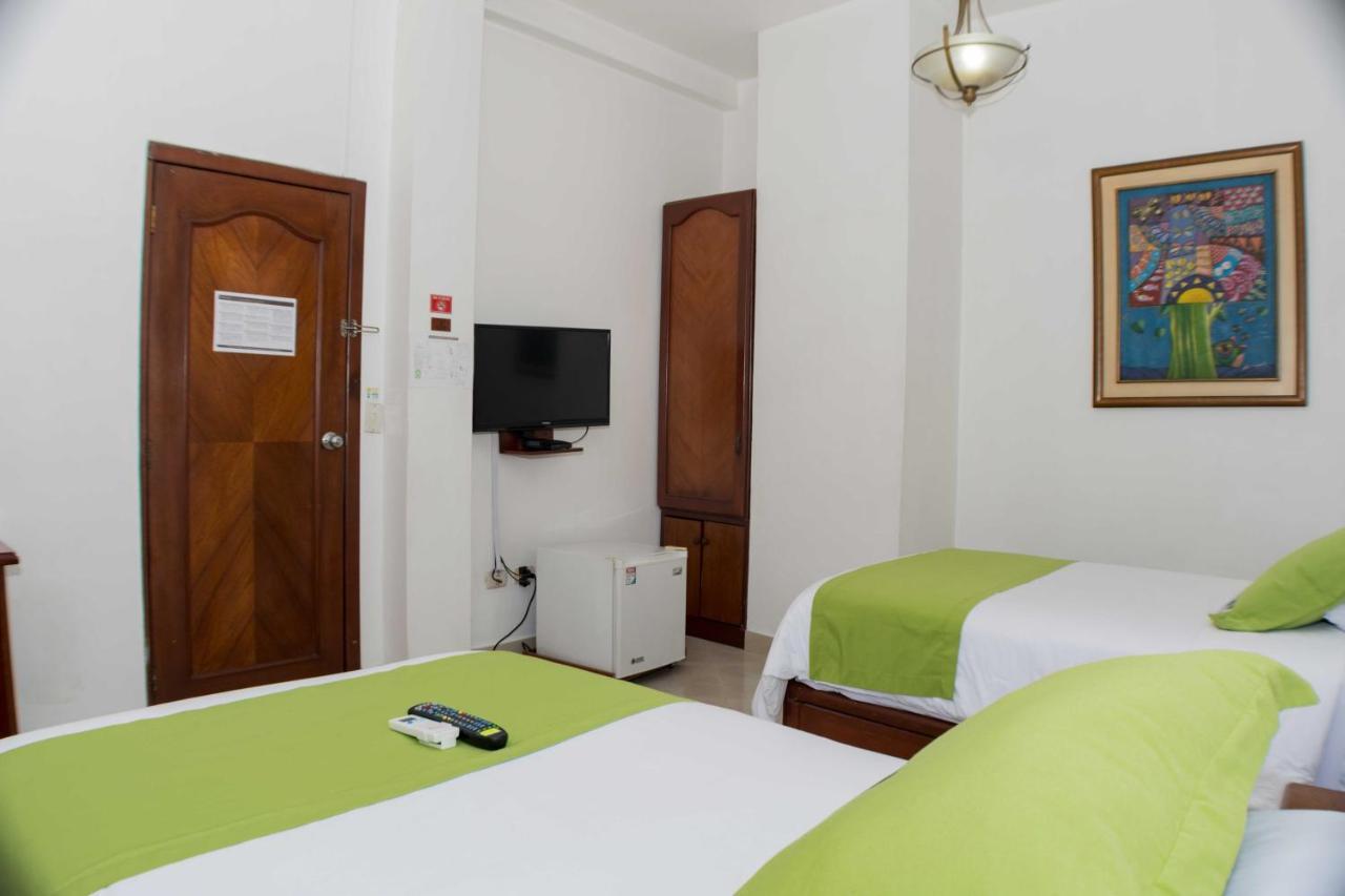 Hotel Castell Guayaquil Exterior foto